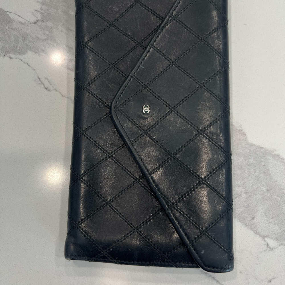 Vintage CHANEL Quilted Stitched Long Envelope Black Leather Wallet - Picture 5 of 7
